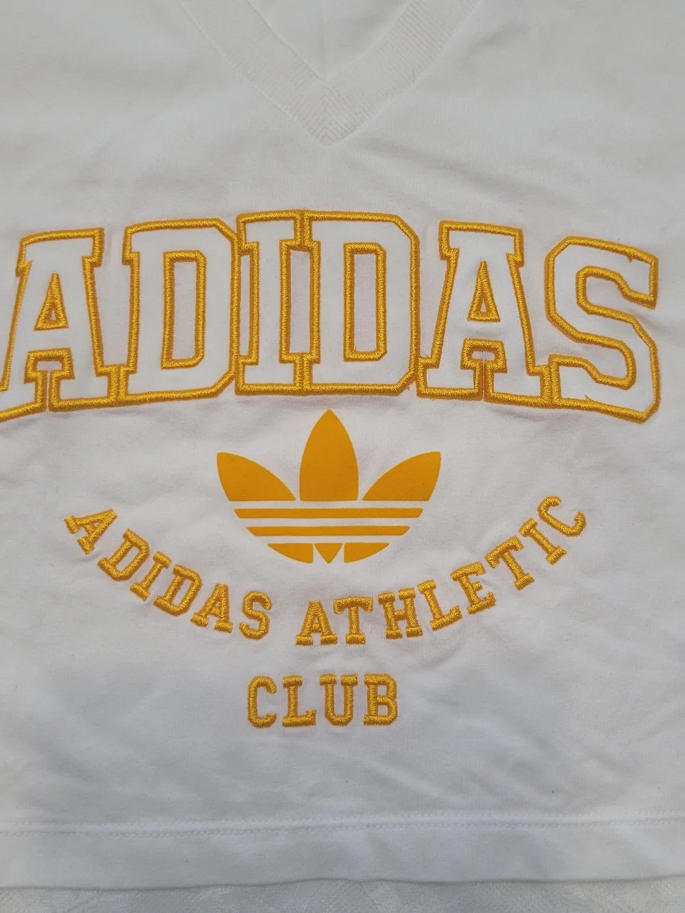 adidas White & Yellow Lace Hem Women V-Neck Logo Tee Size S - Picture 10 of 16
